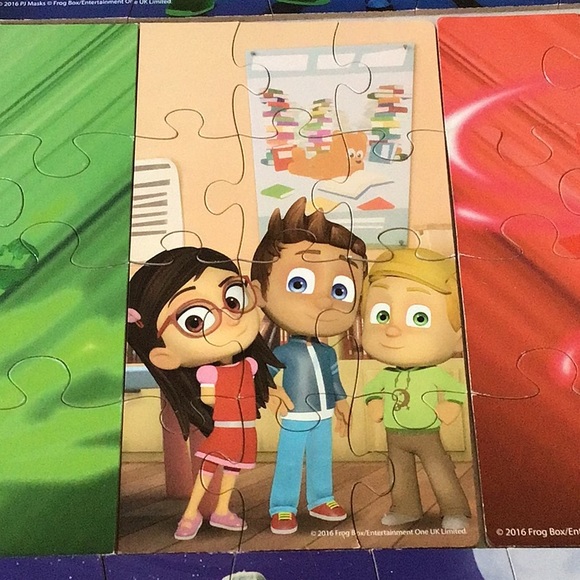 COPY - PJ Masks 7 puzzle set , sturdy pieces, wood box, complete, 1 piece w dam… - Picture 6 of 16